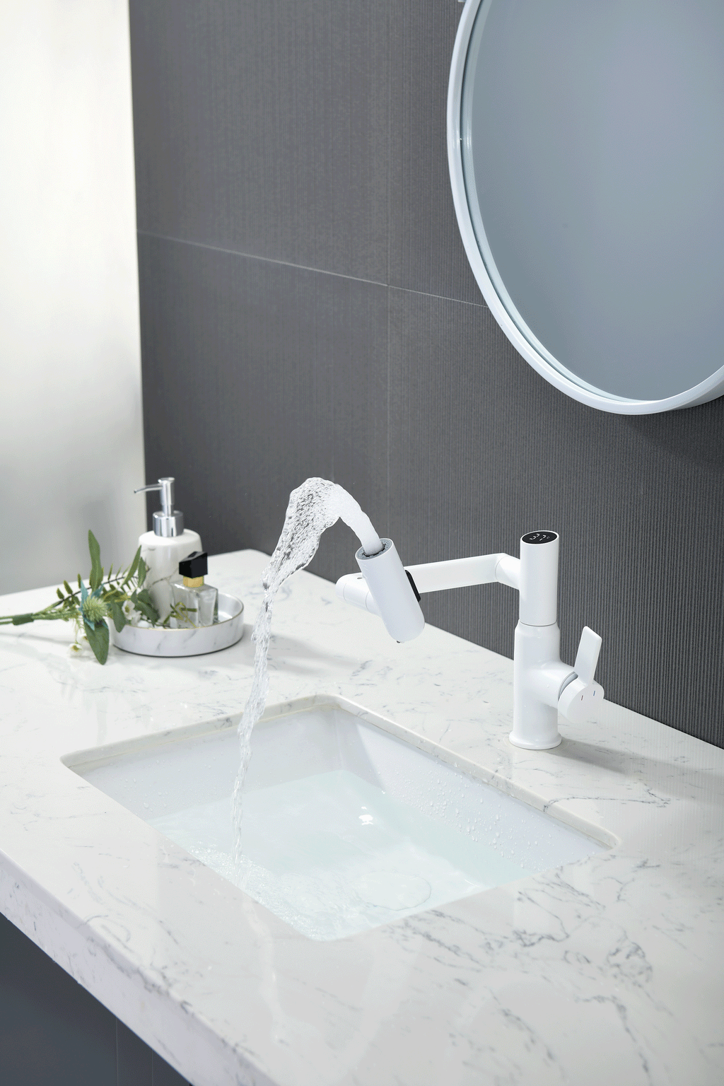 Linkaa Vanity Linkaa - Vanity Single Hole Versatile Faucet